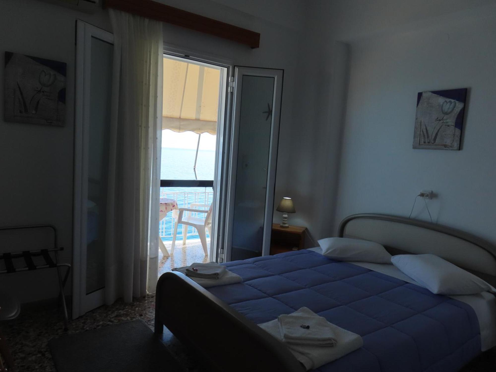 Blue Sky Apartments & Rooms Xiropigado Esterno foto